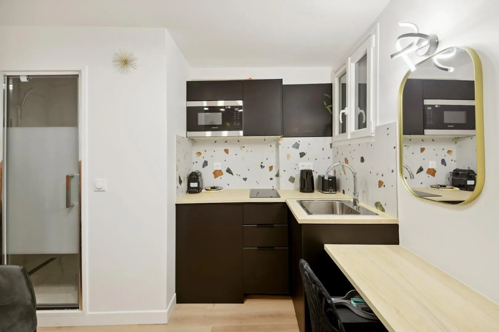 Bluestay 118 - Superb Studio In Apartment Paris